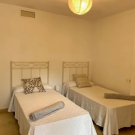 Con Vistas Y Terraza En Guadalmina Mad Apartment Marbella