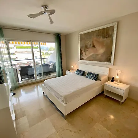 Con Vistas Y Terraza En Guadalmina Mad Apartment *