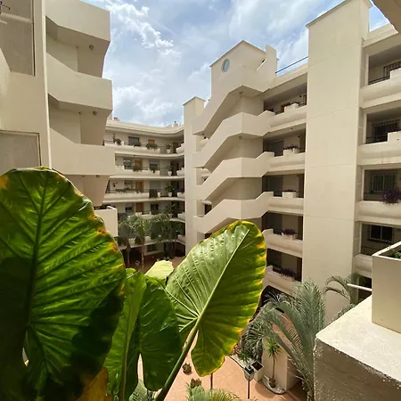 Con Vistas Y Terraza En Guadalmina Mad * Marbellac