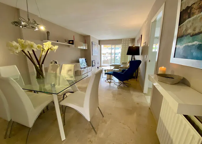 Hb- Con Vistas Y Terraza En Guadalmina Appartamento