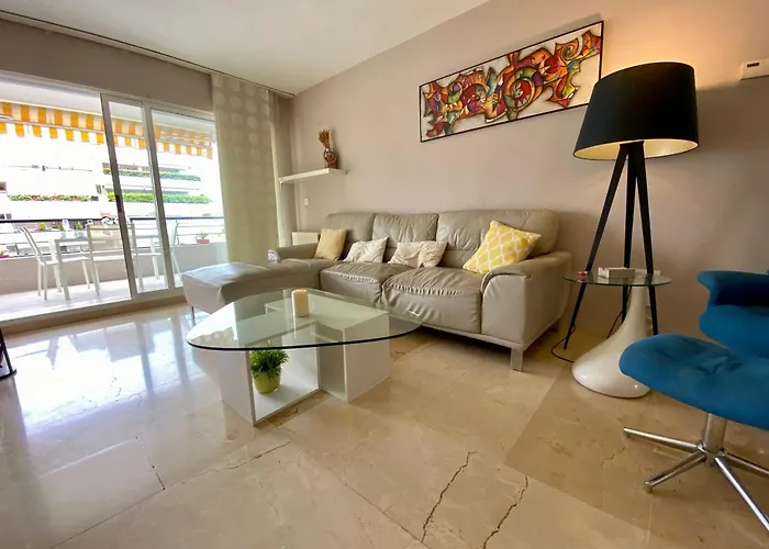 Apartament Hb- Con Vistas Y Terraza En Guadalmina *