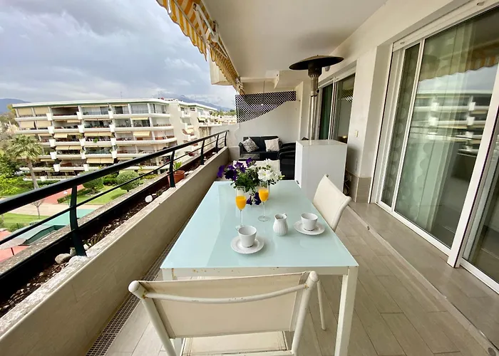 Hb- Con Vistas Y Terraza En Guadalmina Apartament