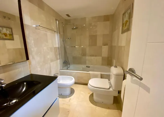 Hb- Con Vistas Y Terraza En Guadalmina *