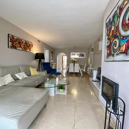 Hb- Con Vistas Y Terraza En Guadalmina Marbella